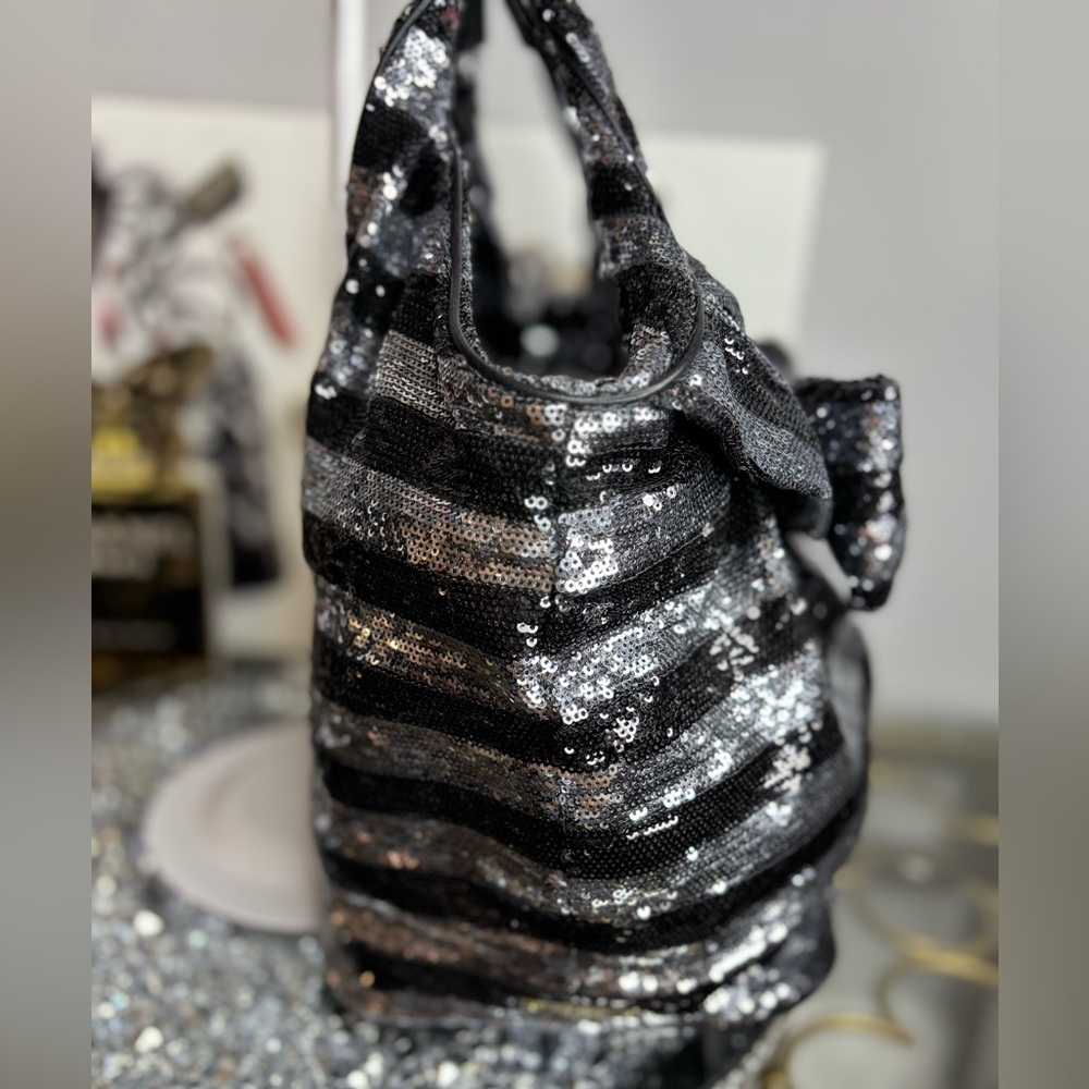Kate Spade rare STORYBOOK LINING black and silver sequin striped tote bag EUC - Picture 6 of 14